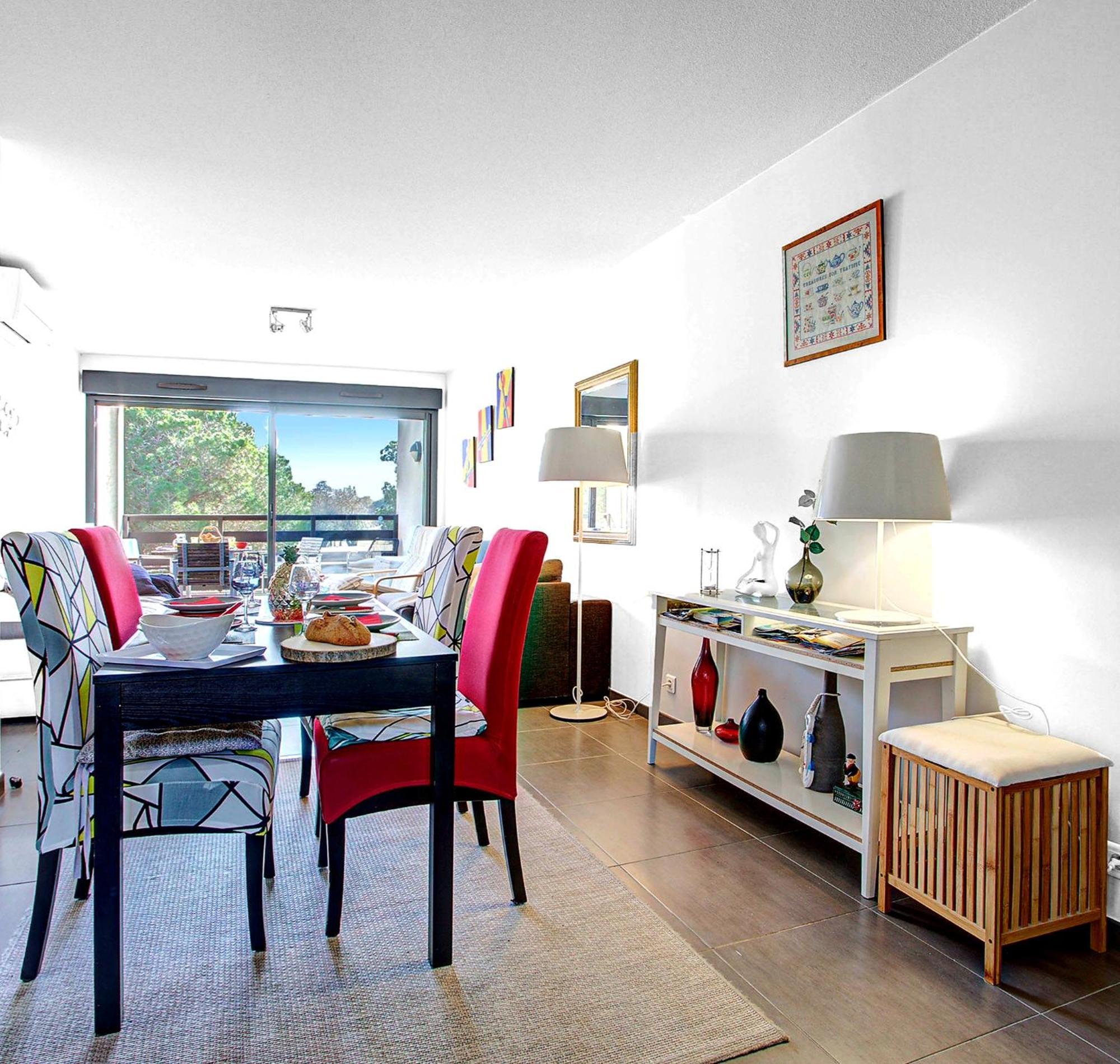 Vert Paradis - Vue Apaisante Sur Golf, Pins Parasols, 2E Etage - 80 M2 Dont Terrasse Avec Pergola, 2 Chambres, 3Et Iles, 3 Clim, Wifi - Piscine, Parking Et Park A Velos, Ascenseur - En Option Linge, Menage - Pistes Cyclables, Mer A Proximite سان سيبريان المظهر الخارجي الصورة