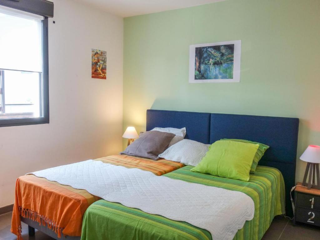 Vert Paradis - Vue Apaisante Sur Golf, Pins Parasols, 2E Etage - 80 M2 Dont Terrasse Avec Pergola, 2 Chambres, 3Et Iles, 3 Clim, Wifi - Piscine, Parking Et Park A Velos, Ascenseur - En Option Linge, Menage - Pistes Cyclables, Mer A Proximite سان سيبريان المظهر الخارجي الصورة