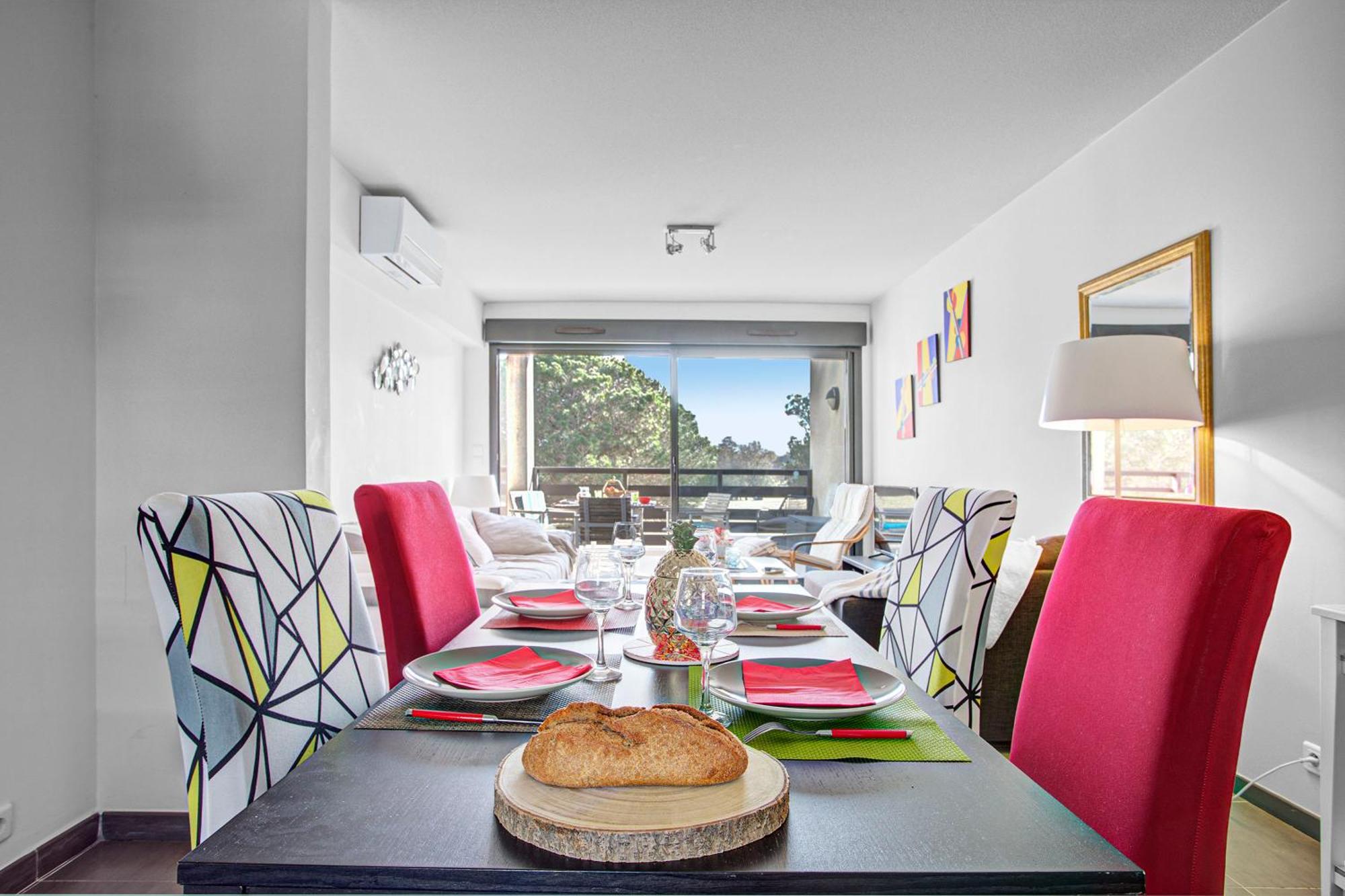 Vert Paradis - Vue Apaisante Sur Golf, Pins Parasols, 2E Etage - 80 M2 Dont Terrasse Avec Pergola, 2 Chambres, 3Et Iles, 3 Clim, Wifi - Piscine, Parking Et Park A Velos, Ascenseur - En Option Linge, Menage - Pistes Cyclables, Mer A Proximite سان سيبريان المظهر الخارجي الصورة